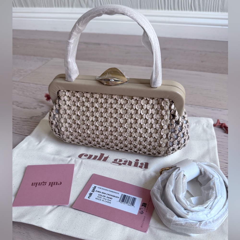 NEW CULT GAIA ZUMA MINI CROSSBODY BAG
$458 SAND WOVEN LEATHER - Picture 3 of 10